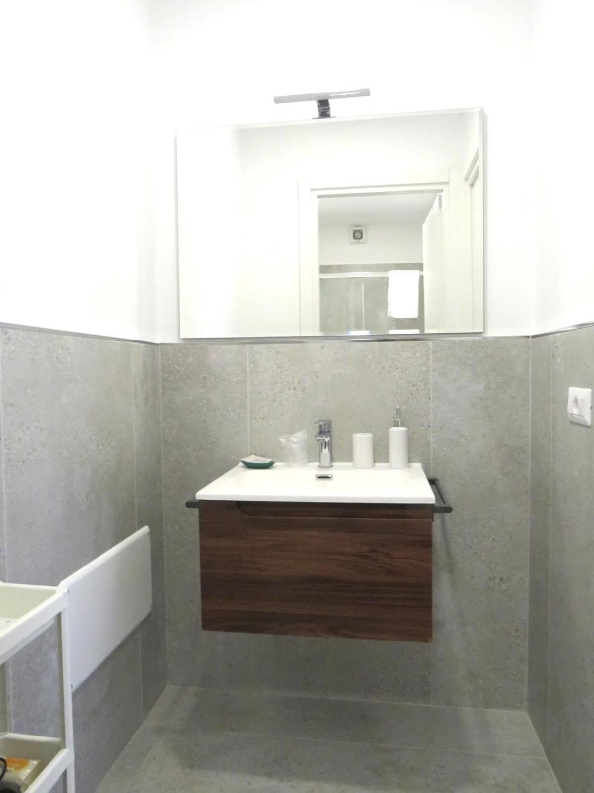 Rebibbia Guest Art Metro B Apartment Rome Luaran gambar